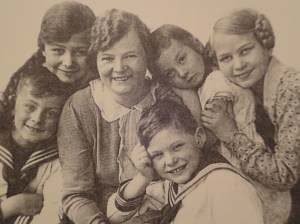The Buettner Wobst children in happier days in 1930s. Rike is 2nd from right.